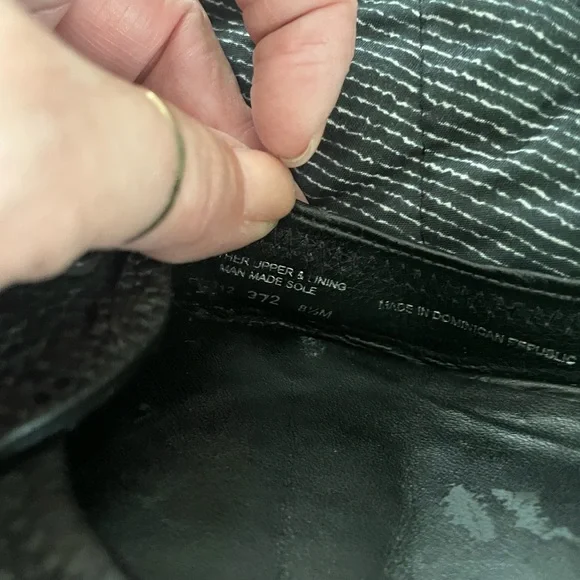 Tory Burch Black Wedge Shoes Elegant Slip-On Design - Picture 9 of 9